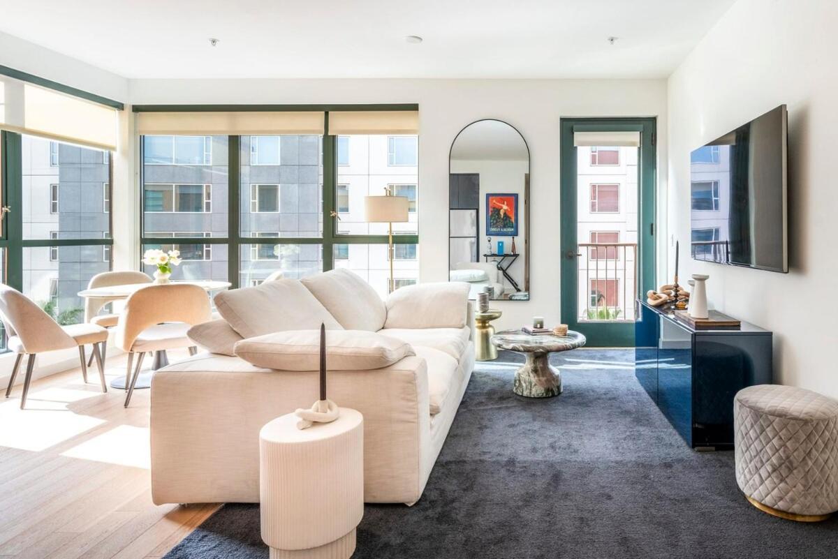 2Br Hollywood Luxurious Condo Лос-Анджелес Экстерьер фото
