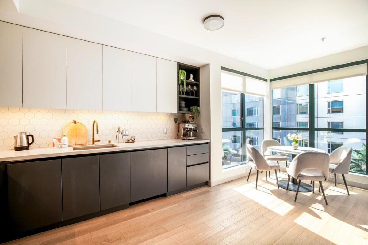 2Br Hollywood Luxurious Condo Лос-Анджелес Экстерьер фото